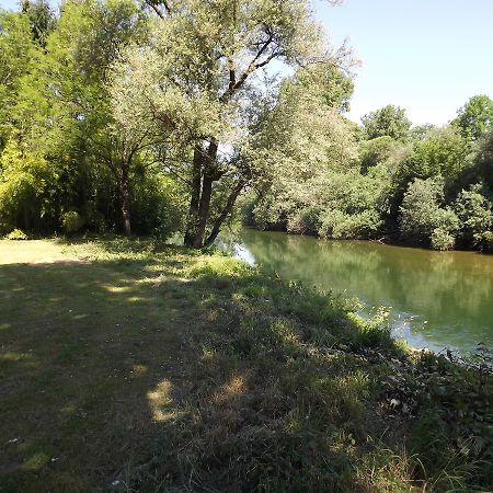 Le Chalet Névy-lès-Dole Kültér fotó